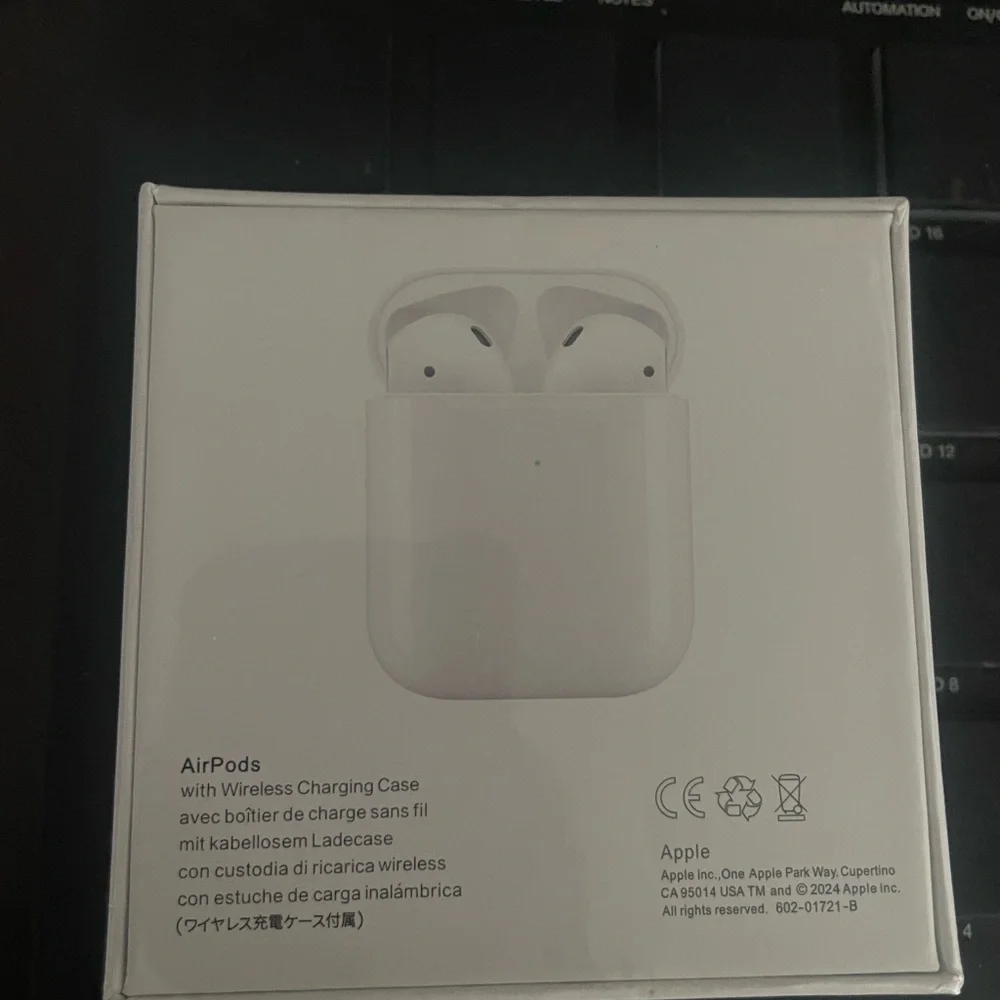 White Wireless Earbuds